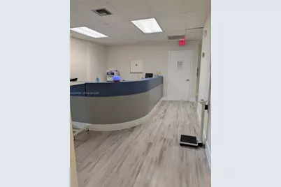 9495 SW 72nd St, Miami, FL 33173 - Photo 5
