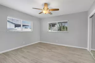 2550 N Dixie Hwy, Boca Raton, FL 33431 - Photo 9