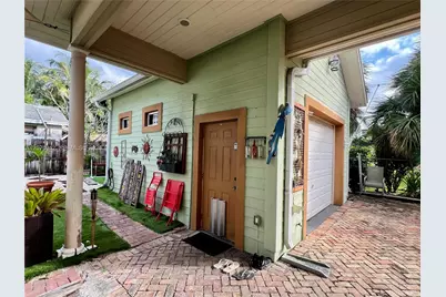 400 NE 3rd St, Pompano Beach, FL 33060 - Photo 9