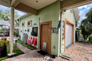 400 NE 3rd St, Pompano Beach, FL 33060 - Photo 9