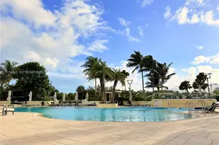 400 South Pointe Dr, Miami Beach, FL 33139 - Photo 27