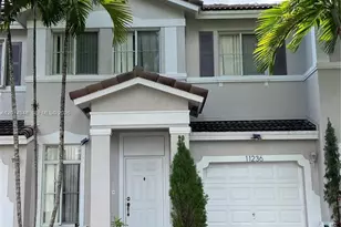 11236 NW 56th St, Doral, FL 33178 - Photo 1