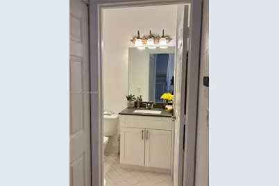 11236 NW 56th St, Doral, FL 33178 - Photo 5