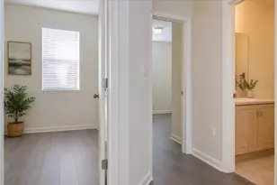 8171 NW 107 Ct, Doral, FL 33178 - Photo 9