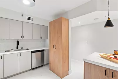 3530 Mystic Pointe Dr #808, Aventura, FL 33180 - Photo 11