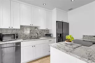 6387 SW 42nd St, South Miami, FL 33155 - Photo 3