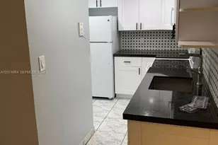 1990 Marseille Dr, Miami Beach, FL 33141 - Photo 9