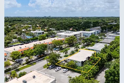 1385 NE 105th St, Miami Shores, FL 33138 - Photo 15