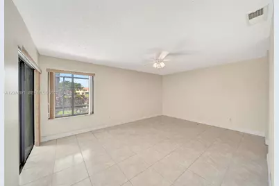 5223 Gate Lake Rd #5223, Tamarac, FL 33319 - Photo 21
