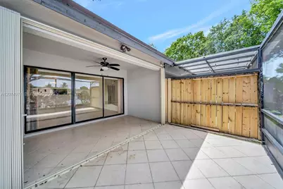 5223 Gate Lake Rd #5223, Tamarac, FL 33319 - Photo 31