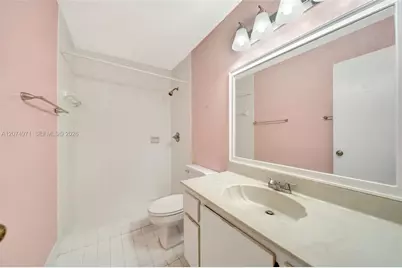 5223 Gate Lake Rd #5223, Tamarac, FL 33319 - Photo 3