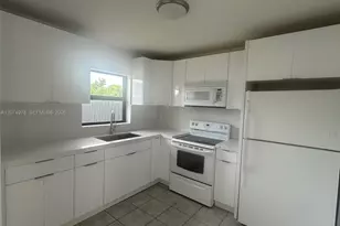 12205 SW 263rd Terrace, Homestead, FL 33032 - Photo 5