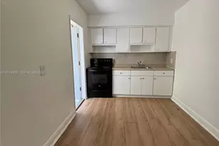 951 SW 5th St, Miami, FL 33130 - Photo 1