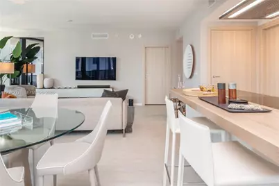 1000 Brickell Plz #3201, Miami, FL 33131 - Photo 5