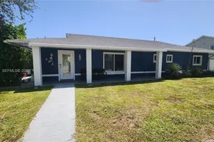 482 NE 8th Ave, Deerfield Beach, FL 33441 - Photo 1
