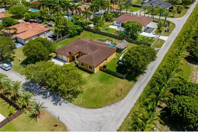 20562 SW 324 St, Homestead, FL 33030 - Photo 7