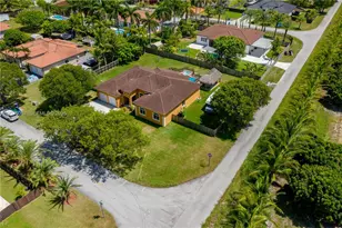 20562 SW 324th St, Homestead, FL 33030 - Photo 7
