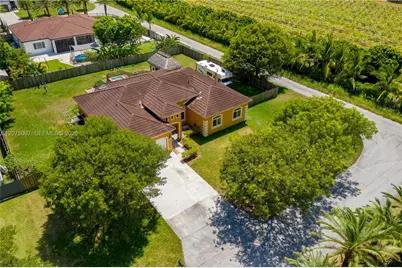 20562 SW 324 St, Homestead, FL 33030 - Photo 5