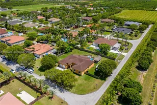 20562 SW 324th St, Homestead, FL 33030 - Photo 9
