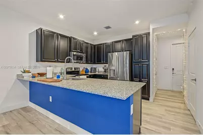 10892 SW 235th Ln #10892, Homestead, FL 33032 - Photo 9