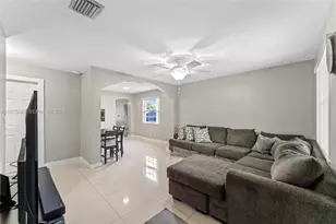 6416 Franklin St, Hollywood, FL 33024 - Photo 3