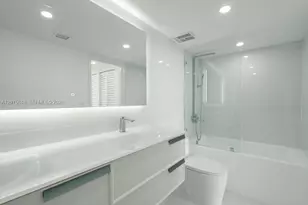 7601 E Treasure Dr, North Bay Village, FL 33141 - Photo 43