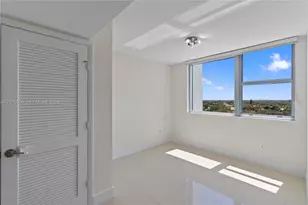 2641 N Flamingo Rd, Sunrise, FL 33323 - Photo 23