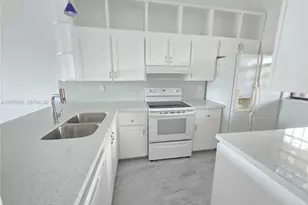 6746 NW 188th Terrace, Hialeah, FL 33015 - Photo 7