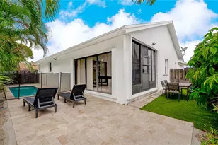 216 SE 9th St, Dania Beach, FL 33004 - Photo 27