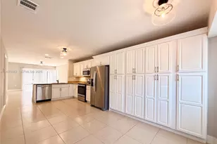 1140 Oysterwood St, Hollywood, FL 33019 - Photo 11