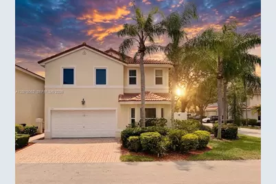 1140 Oysterwood St, Hollywood, FL 33019 - Photo 1