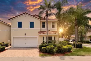 1140 Oysterwood St, Hollywood, FL 33019 - Photo 1