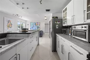 802 Euclid Ave, Miami Beach, FL 33139 - Photo 9