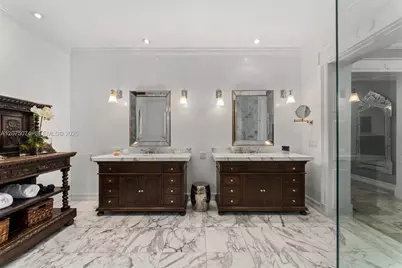 8800 SW 57th Ave, Pinecrest, FL 33156 - Photo 17