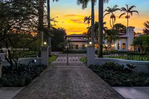 8800 SW 57th Ave, Pinecrest, FL 33156 - Photo 23
