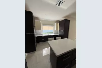 15624 SW 20th St, Miami, FL 33185 - Photo 5