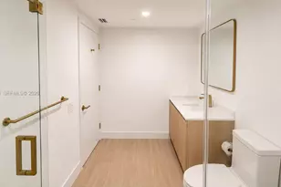 90 NE 32nd St, Miami Beach, FL 33127 - Photo 15