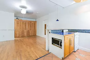 1525 Meridian Ave, Miami Beach, FL 33139 - Photo 11