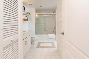 1200 Brickell Bay Dr, Miami, FL 33131 - Photo 9