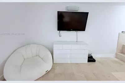 2301 Collins Ave #621, Miami Beach, FL 33139 - Photo 17