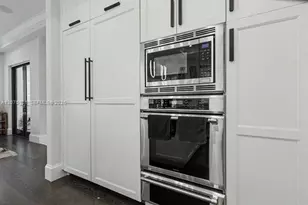 2627 Castilla Isle, Fort Lauderdale, FL 33301 - Photo 25