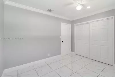 913 SW 49th Ave, Plantation, FL 33317 - Photo 17