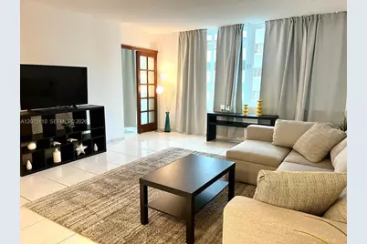 5401 Collins Ave #311, Miami Beach, FL 33140 - Photo 3