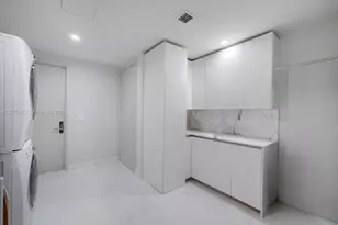 10203 Collins Ave, Bal Harbour, FL 33154 - Photo 35