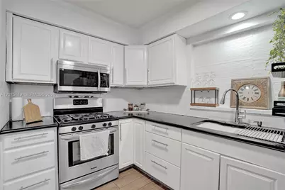 2701 Garfield St, Hollywood, FL 33020 - Photo 11