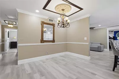 6620 SW 6th St, Pembroke Pines, FL 33023 - Photo 9