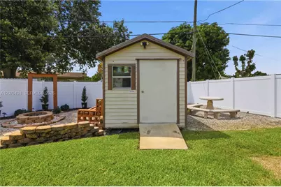 6620 SW 6th St, Pembroke Pines, FL 33023 - Photo 41