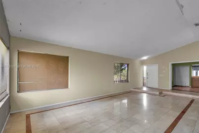 16871 Patio Village Ct, Weston, FL 33326 - Photo 7