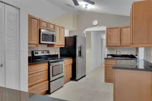16871 Patio Village Ct, Weston, FL 33326 - Photo 21