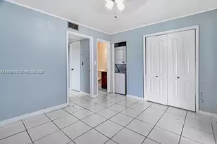 2194 W 60th St, Hialeah, FL 33016 - Photo 9